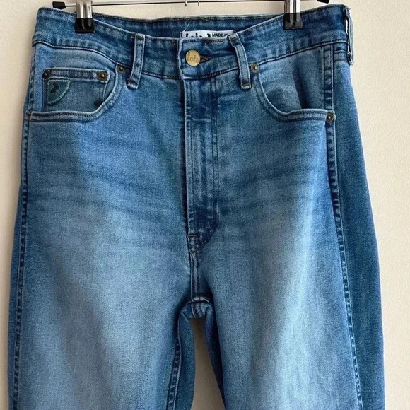 Lois Medium Wash River High Retro Straight Jeans, Size 31" L-32 - Picture 4 of 16